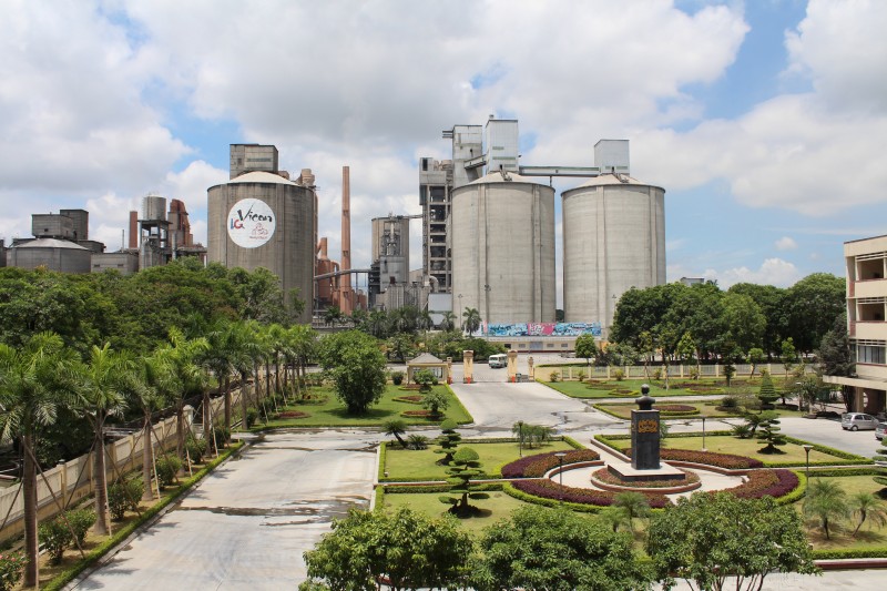 Vicem Hoang Thach Cement Co. Ltd. chairman detained