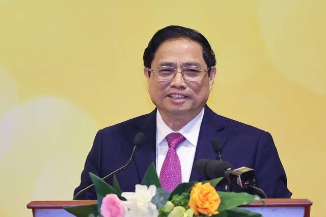 PM urges banks to help struggling realty market out