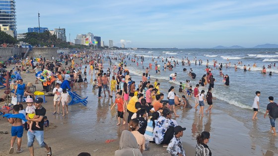 Vung Tau sees surge in tourist arrivals at Tet