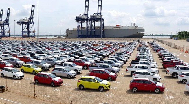 Over 7,800 autos imported via Haiphong port in January