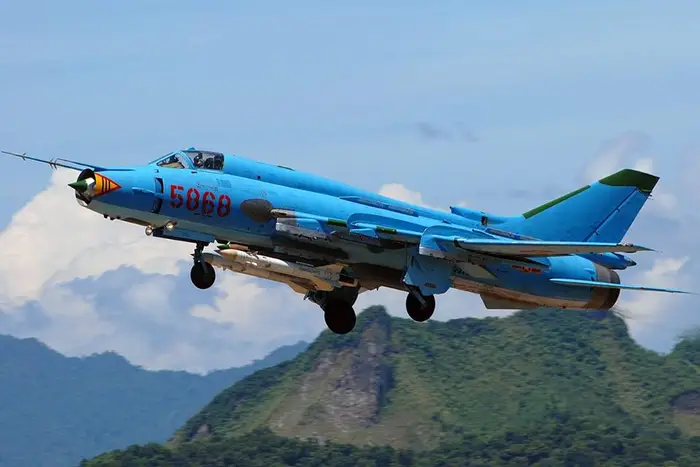 A pilot died when his Russian-made Su-22 jet crashed in northern Vietnam