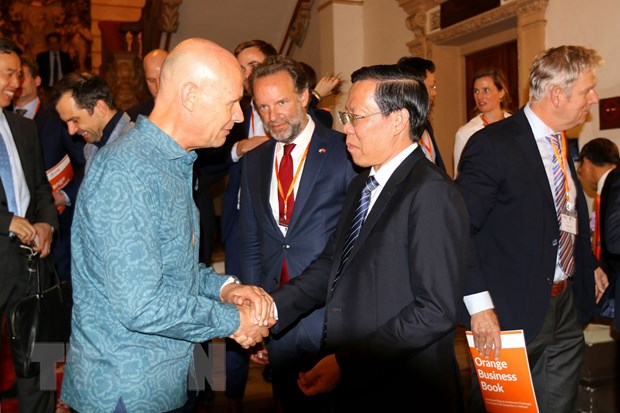 Dutch firms put forward solutions to improve HCMC’s investment climate