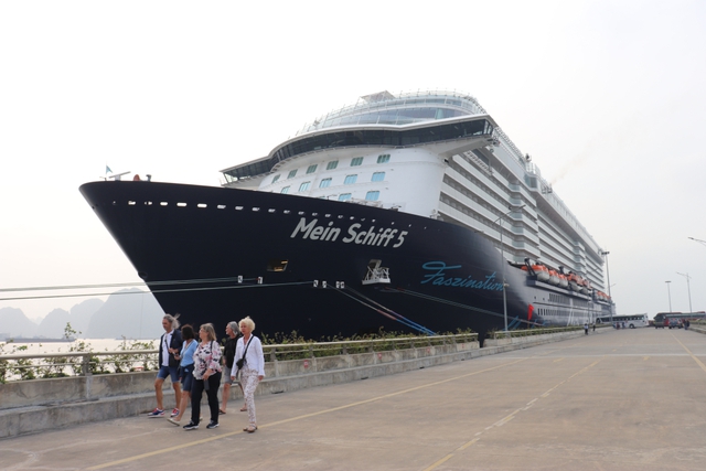 Quang Ninh welcomes nearly 2,000 int’l cruise guests