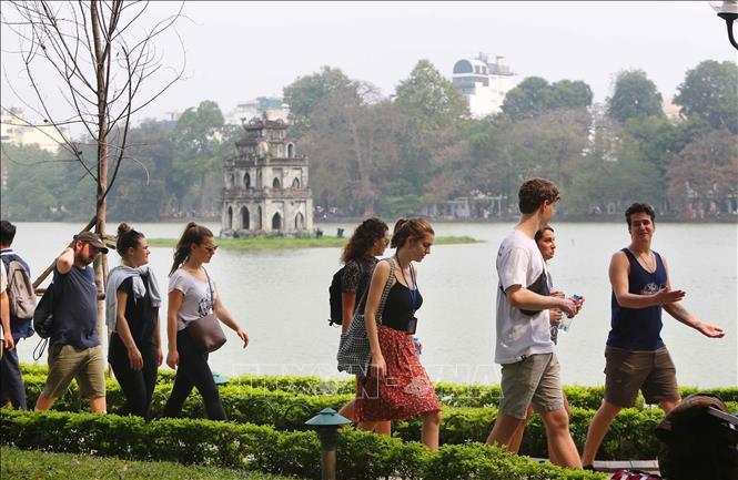 China opens group tour to Vietnam from March 15