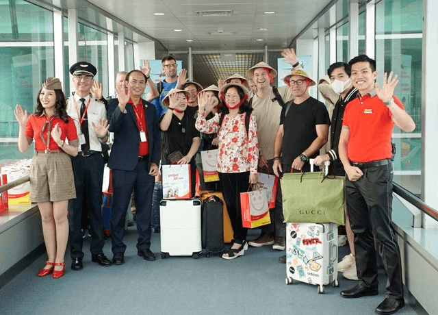 Losing Trillions Vietjet Still Contributes 4 350 Billion VND To The 