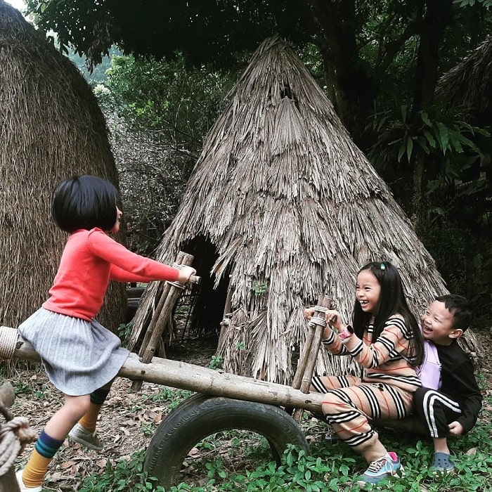 Tourist places in Hoa Binh City check-in, relax very much