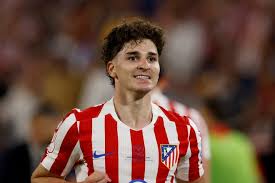 Barcelona Makes €150 Million Bid for Julian Alvarez