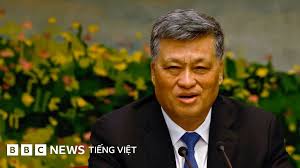 China Expels Six Military Generals and a Politburo Member from Congress