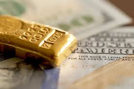 Gold's Pullback Offers Strategic Entry Amid De-Dollarization Trends