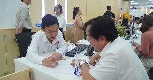 Local Governments Restructure Civil Servants to Meet New Demands