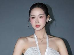 Miss Bao Ngoc Addresses Columbia University Admission Controversy