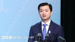 Nguyen Minh Triet Re-elected as Permanent Secretary of Youth Union