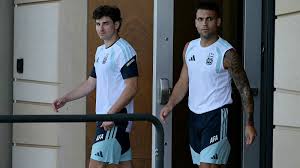 Scaloni Faces Dilemma: Lautaro or Julián for Argentina's Match
