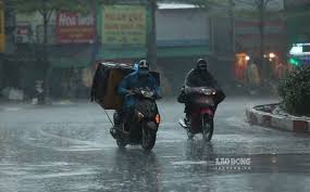 Severe Thunderstorm Warning Issued for Northern and Southern Regions