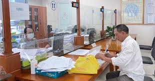 Vietnam Provinces Leading in Social Pension Support