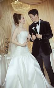 Artist Ngoc Quynh to Marry Thuy Anh in September