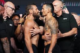 Conor McGregor Ready for UFC Comeback Against Max Holloway