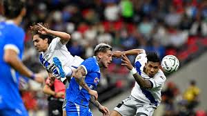 Cruz Azul Comes Back to Defeat Puebla in Final Minutes