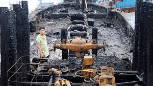 Eight Fishing Vessels Destroyed by Fire at Tam Quan Port