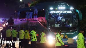 England Team Booed Upon Arrival in Mexico City