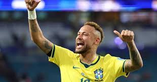 Felipe Melo Critiques Ancelotti for Neymar's Bench Role Against Norway