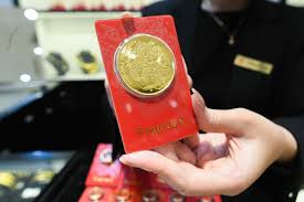 Gold Prices Surge by 5 Million VND: Is It Time to Buy Again?