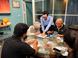 Hanoi Issues Warning Against New Scam Targeting Pensioners