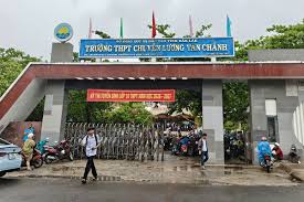Low Admission Scores at Lương Văn Chánh High School Raise Eyebrows