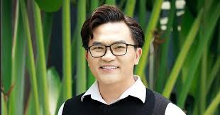 MC Dai Nghia Embraces Single Life and Surprising Decision at 48