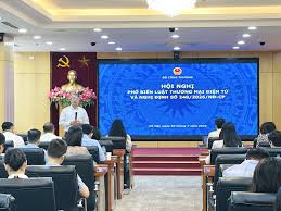 Ministry of Industry and Trade Introduces E-Commerce Law and Decree