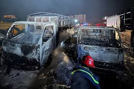 Multiple Cars Destroyed in Early Morning Parking Lot Fire