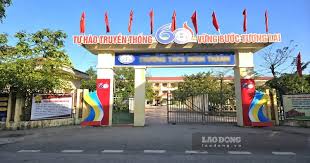 Ninh Bình Plans to Reduce 827 School Principals Amid Restructuring
