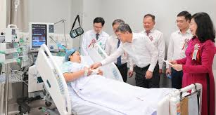 Prime Minister Proposes Modern Healthcare Ecosystem in Ninh Binh