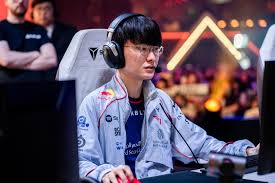 T1 Faces Unexpected Defeat Against KC in EWC Semifinals