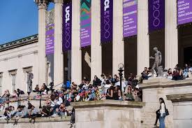 UK Universities Face Bankruptcy Amid Declining International Enrollment