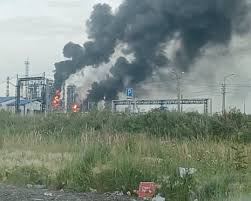Ukrainian Drones Target Omsk Oil Refinery in Major Strike