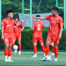 Vietnam National Team Adapts Training Methods in South Korea