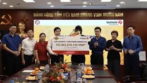 Vietnam Welcomes Record Lottery Winner from South Korea