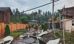 Witness Describes Moment Russian Missile Strikes Drone Exhibition in Ukraine