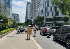 Woman Killed After Entering Bus Lane in Hanoi