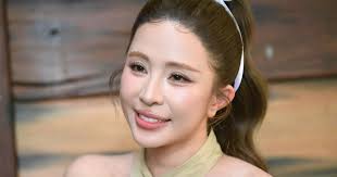 Actress Quynh Nga: ‘Not Ready for Motherhood at 38’