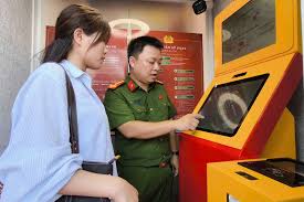 First Smart Police Station Established by Hoan Kiem Lake
