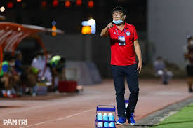 Former Vietnam National Football Coach Phan Thanh Hung Passes Away