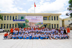 FPT Enhances Educational Facilities for Students in Quang Ngai