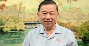 General Secretary Proposes Restructuring Schools to Address Teacher Shortage