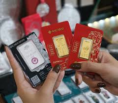 Global Gold Prices Surge Near $4,700 per Ounce