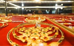 Gold Prices Continue to Rise Amid Financial Concerns
