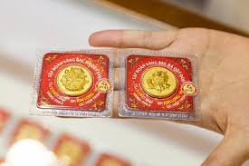 Gold Prices Remain High Amid Market Fluctuations