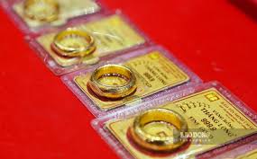 Gold Prices Rise in Vietnam: SJC Gold Up by 1.8 Million VND