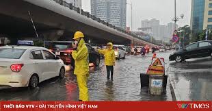 Hanoi Prepares 24/7 Response Teams for Heavy Rain Flooding